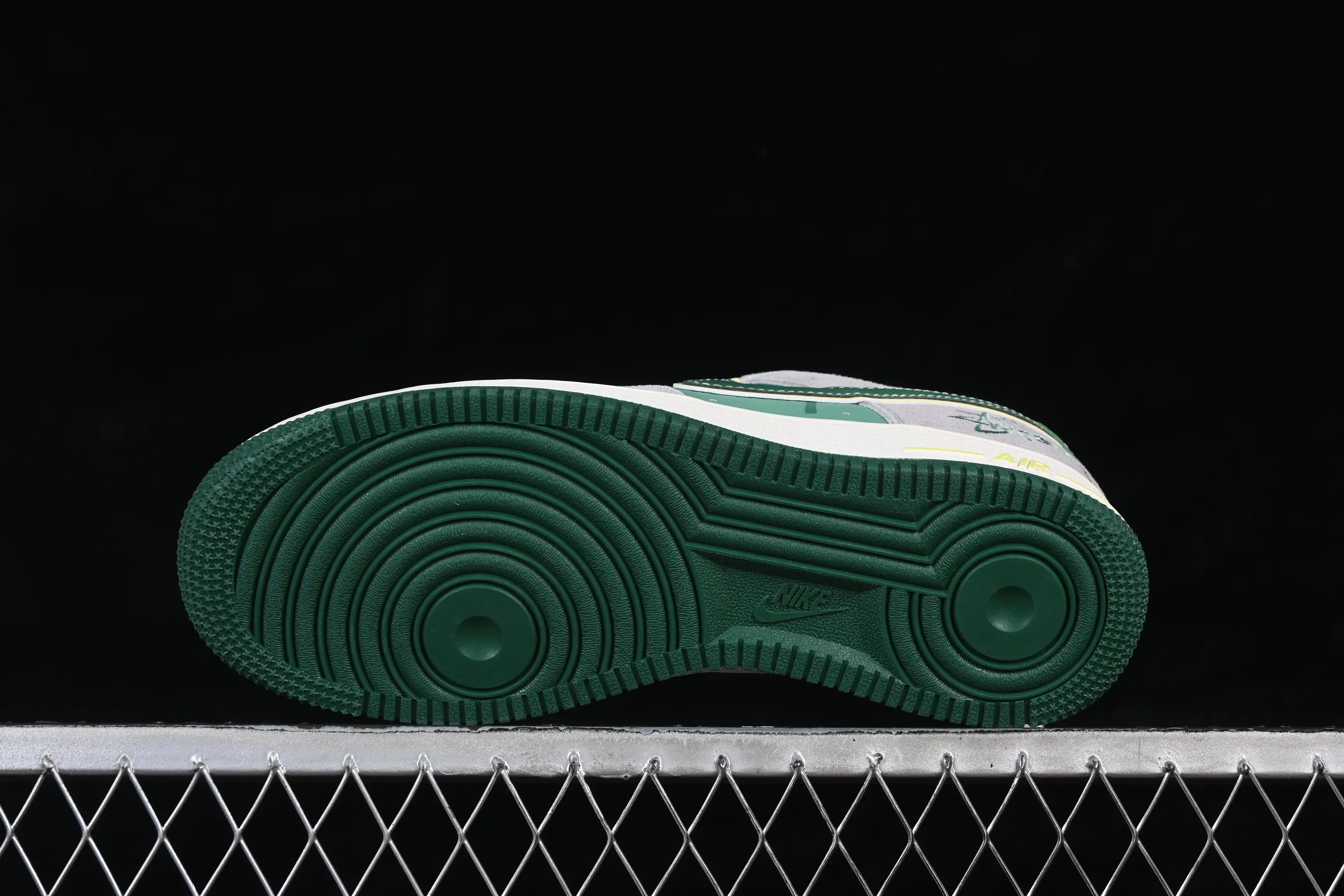 All categories Nk Air Force 1 Air Force series Nk Air Force 1 Low Air Force low-top Nike Air Force 1'07 Low Stussy co-branded Green Gray Pig Eight Air Force 1 low-top casual sneakers SS1979-007